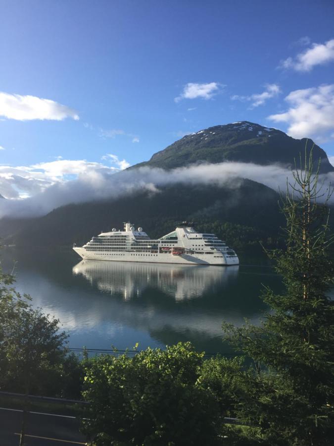 Solvik #Apartment #Loen Esterno foto